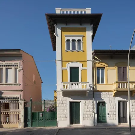 Giulia Bed & Breakfast Viareggio
