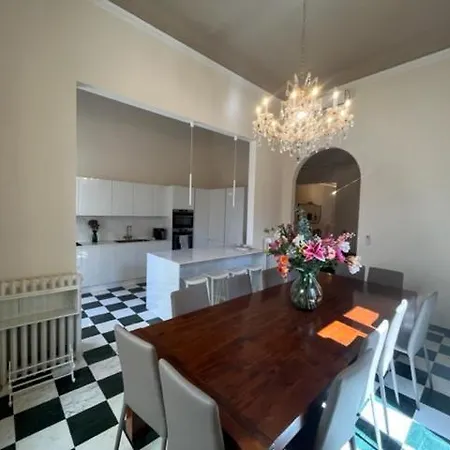 Giulia Bed & Breakfast 3*