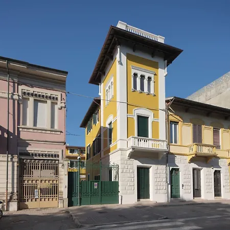 Bed & Breakfast Giulia Viareggio